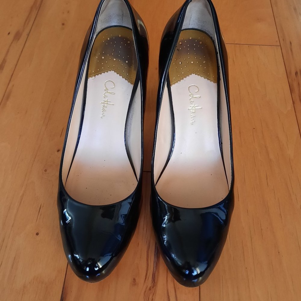 Cole Hahn Sz 9.5B heels